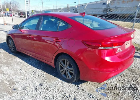 2017 Hyundai Elantra Se z USA, uszkodzony, nr VIN 5NPD84LF1HH124486